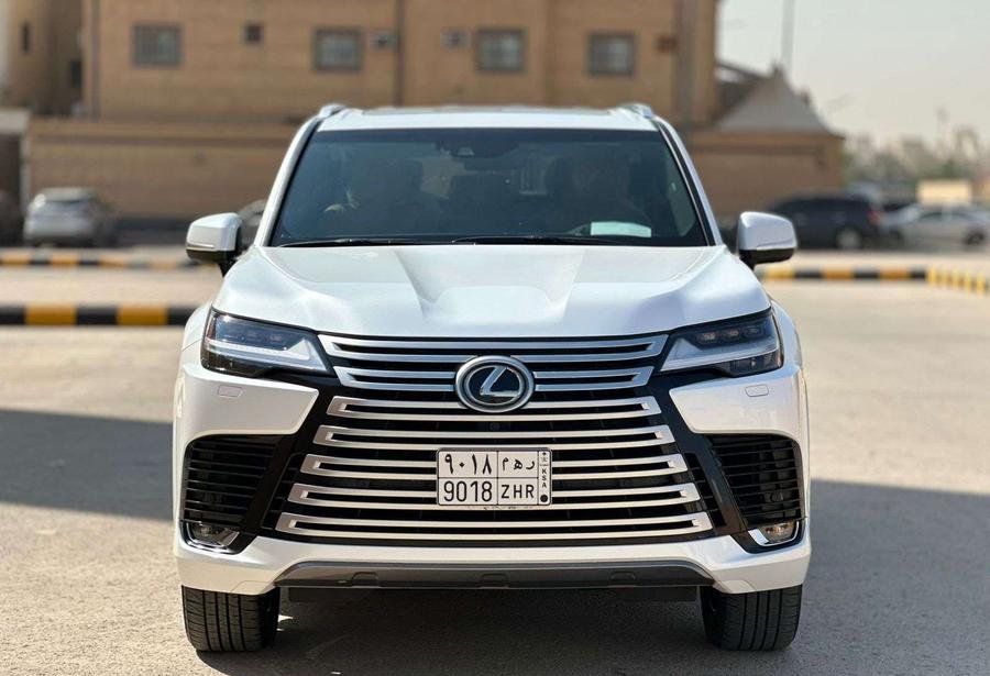لكزس LX 600 BB موديل 2024 عداد 41 الف
