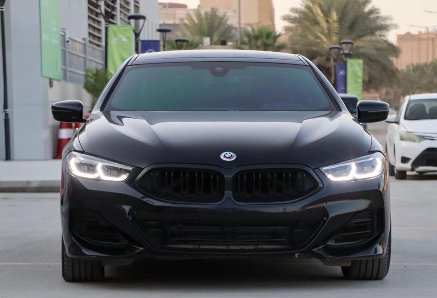 بي ام دبليو 840i 2023 الفئه الثامنه (M-kit) شبه جديده