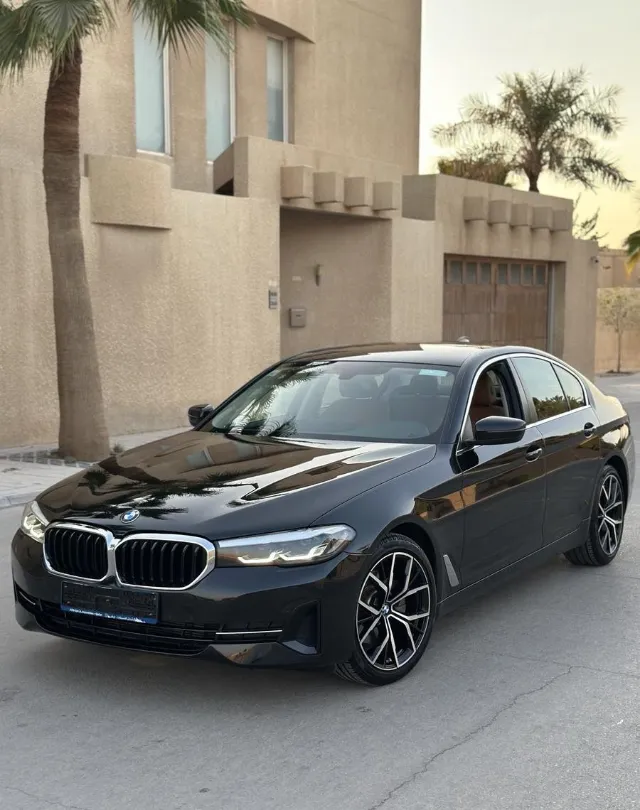 بي ام دبليو · الفئة الخامسة 2023 للبيع في الرياض — ممشى 92,000 كم