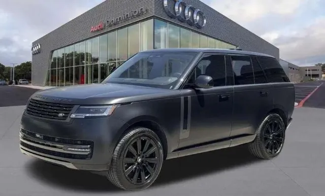 رينج روفر 2025 للبيع في الرياض — ممشى 19,000 ميل