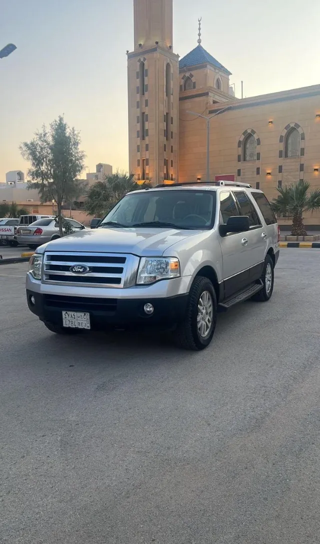 فورد · اكسبديشن 2014 للبيع في الرياض — ممشى 46,000 كم