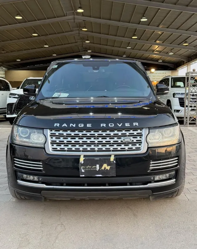 رينج روفر رينج روفر 2015 للبيع في الرياض — ممشى 83,000 كم