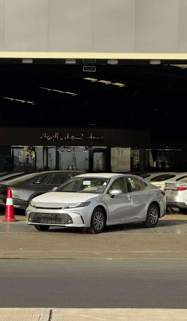 تويوتا كامري STANDARD 2026 للبيع في الرياض — ممشى 0 كم
