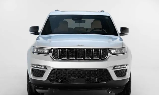 جيب · شيروكي 2023 للبيع في الرياض — ممشى 2 كم