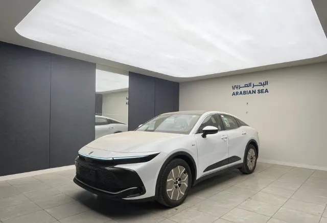 تويوتا · كراون 2026 للبيع في بريدة — ممشى 2 كم