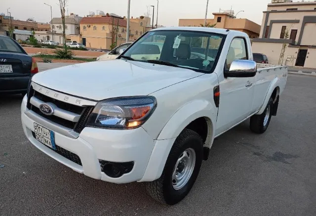 فورد رينجر 2011 للبيع في الرياض — ممشى 220,000 كم