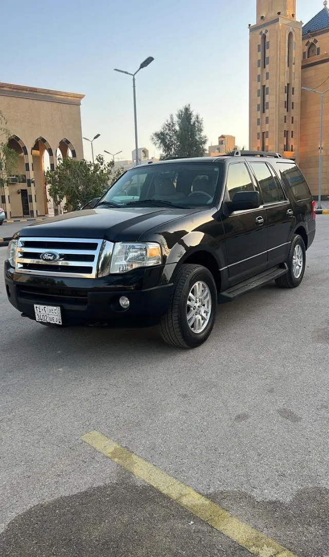 فورد · اكسبديشن 2014 للبيع في الرياض — ممشى 127,000 كم