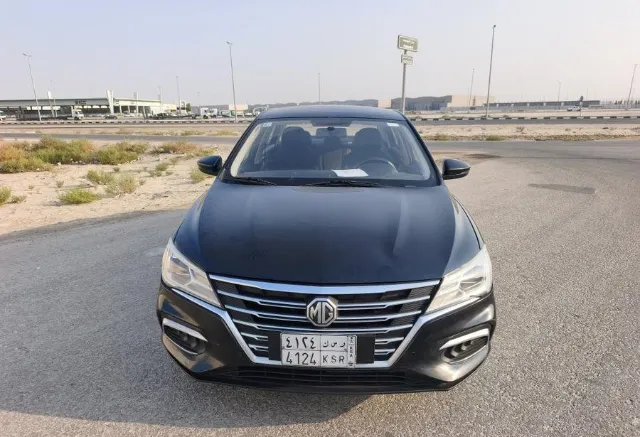 ام جي 5 2023 للبيع في الدمام — ممشى 135,000 كم