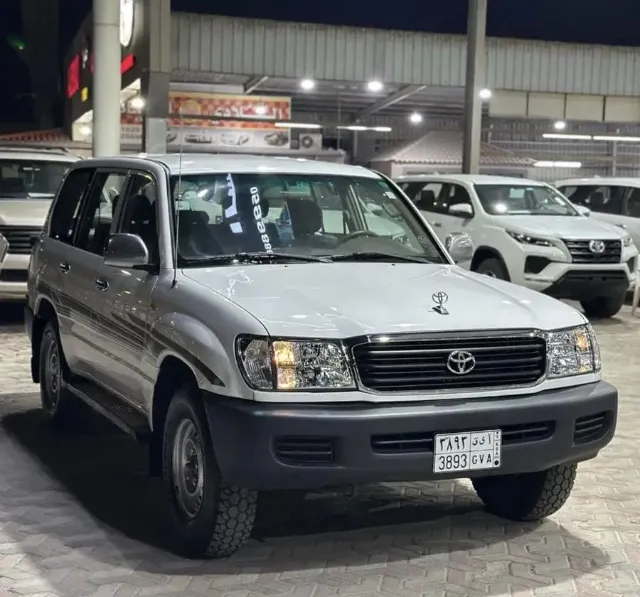 لكزس جي اكس 2001 للبيع في الدمام — ممشى 300,000 كم