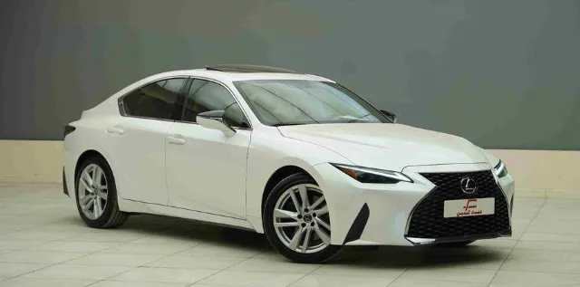 لكزس · اي اس آي STANDARD 2025 للبيع في الرياض