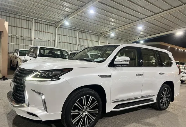 لكزس · ال اكس 570 2021 للبيع في الرياض — ممشى 155,000 كم