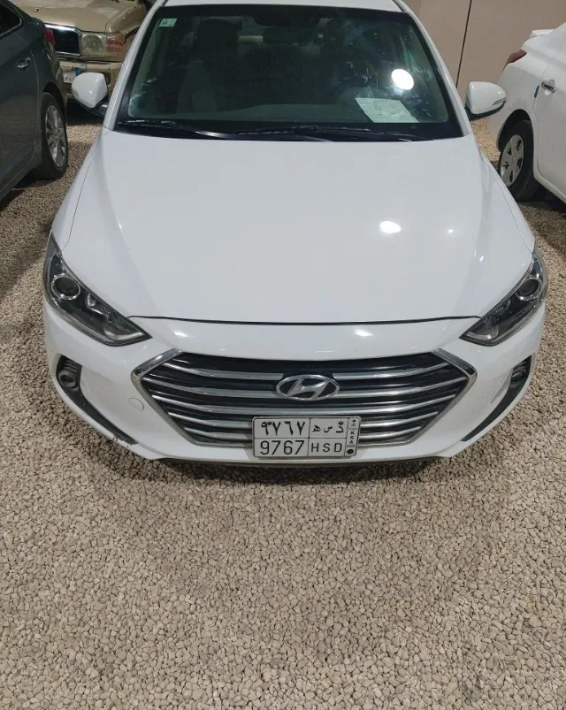 هيونداي · النترا 2018 للبيع في الرياض — ممشى 122,000 كم