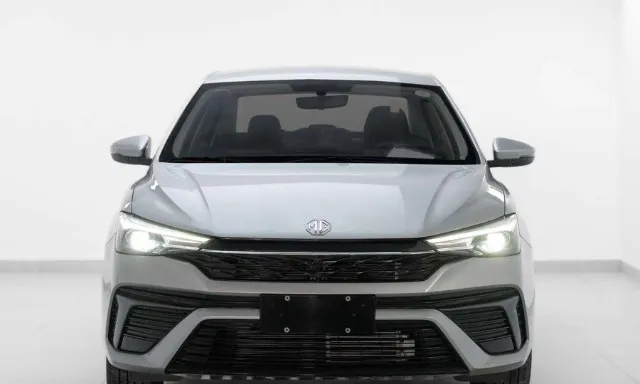 ام جي 5 STANDARD 2025 للبيع في الرياض — ممشى 2 كم