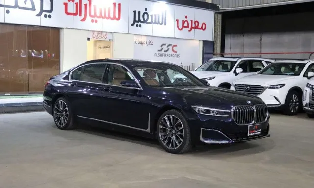 بي ام دبليو · الفئة السابعة 2020 للبيع في جدة — ممشى 156,000 كم