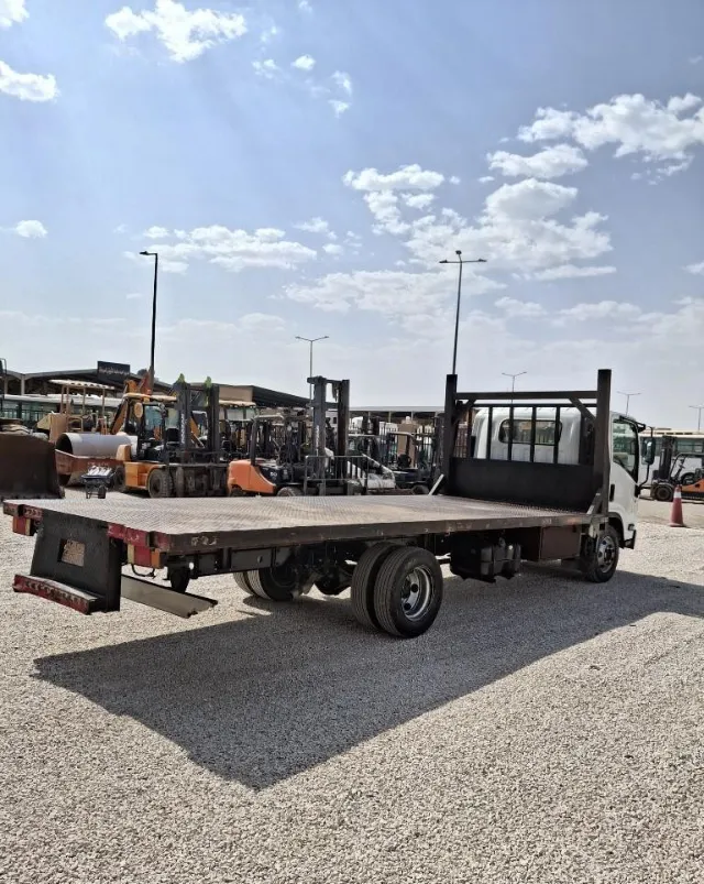 ايسوزو · إن كيو آر 2010 للبيع في الرياض — ممشى 295,000 كم