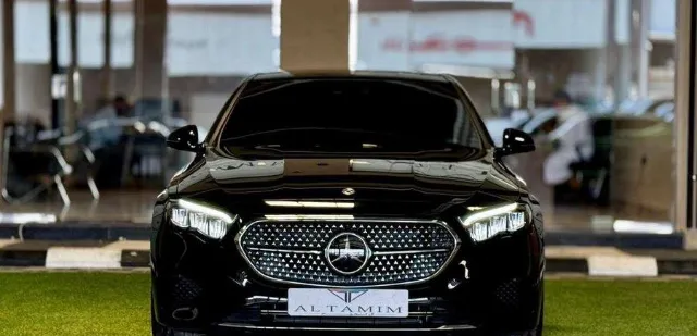 مرسيدس بنز اي كلاس 2025 للبيع في الرياض — ممشى 17,000 كم