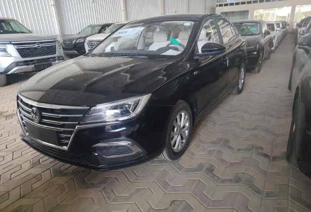ام جي 5 STANDARD 2025 للبيع في الرياض — ممشى 1,500 كم