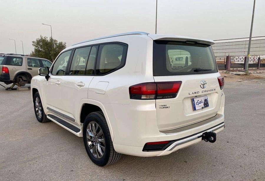 لاندكروزر GXR 2023 سعودي L3