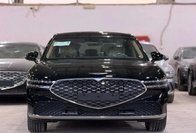 جينيسيس · جي 90 2026 للبيع في الرياض — ممشى 0 كم