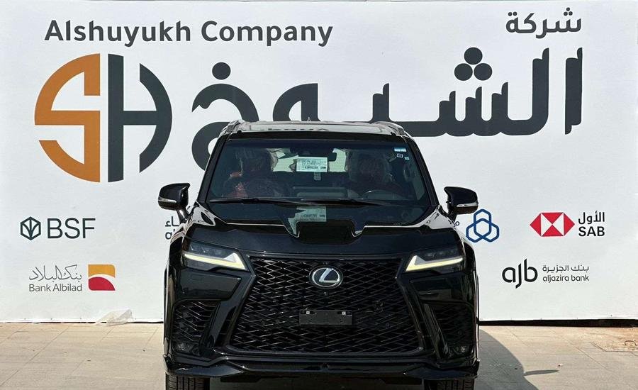 لكزس LX600 اف سبورت موديل 2022 سعودي عليها بي بي اف كامل