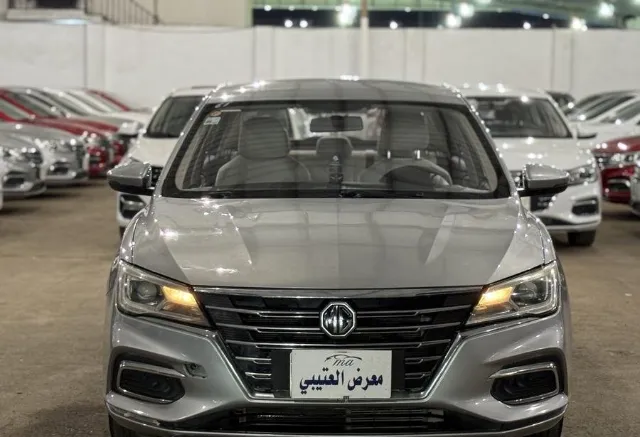 ام جي 5 STANDARD 2023 عرض سابق في جدة — ممشى 176,000 كم