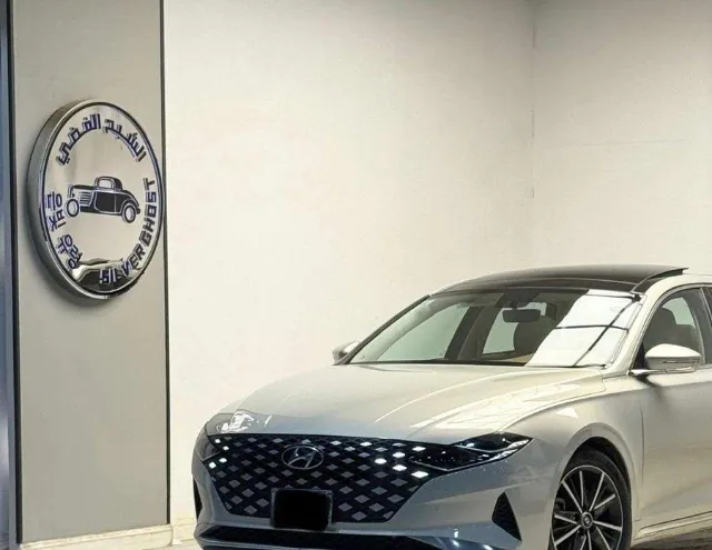 هيونداي ازيرا 2023 للبيع في الرياض — ممشى 185,000 كم