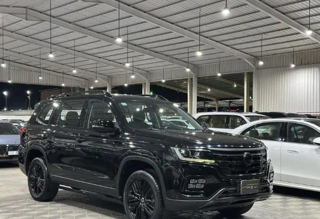 ام جي · ار اكس 8 2022 للبيع في جدة — ممشى 100,000 كم