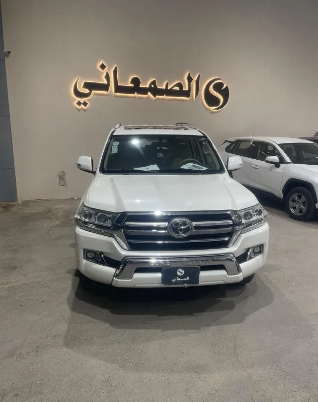 تويوتا لاندكروزر 2019 للبيع في بريدة — ممشى 288,000 كم