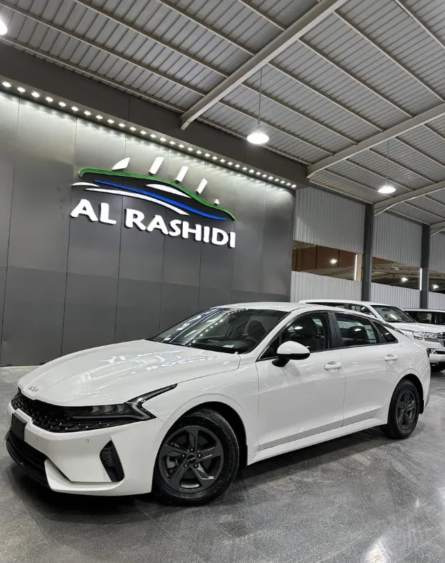 تويوتا · كامري STANDARD 2020 للبيع في بريدة