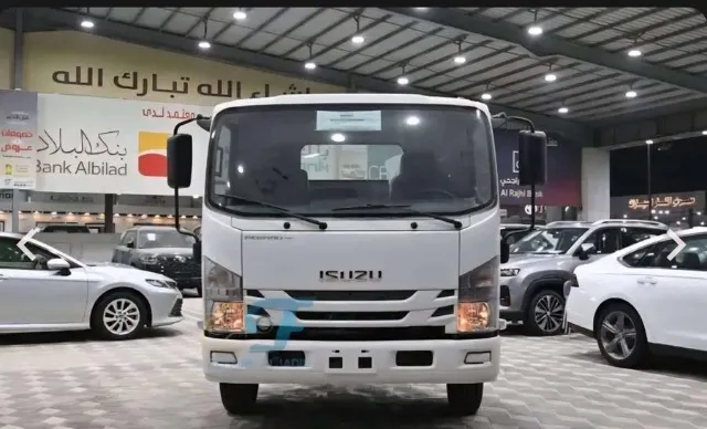 ايسوزو · اسندر 2025 للتنازل في الدمام — ممشى 1 كم