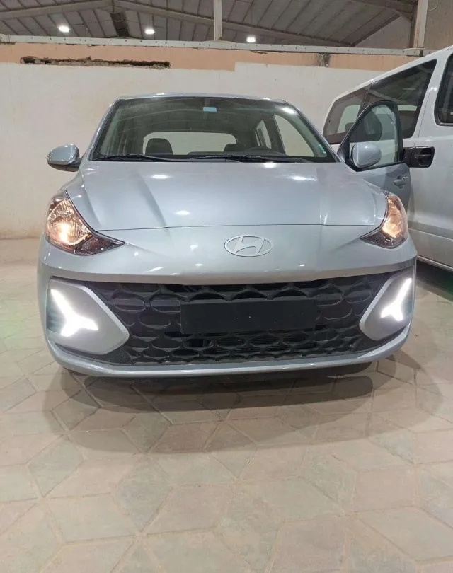 هيونداي · جراند آي 10 2025 عرض سابق في الرياض — ممشى 6,800 كم