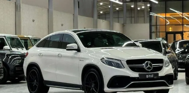 مرسيدس بنز · جي ال اي 2018 للبيع في الرياض — ممشى 107,000 كم