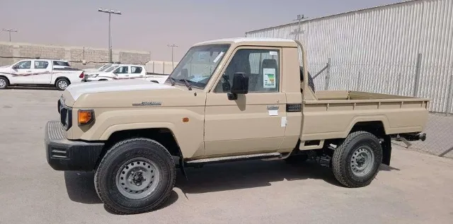 تويوتا · لاندكروزر 70 2025 للبيع في الرياض