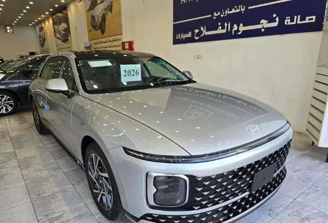 هيونداي · ازيرا 2026 للبيع في أبها — ممشى 12 كم