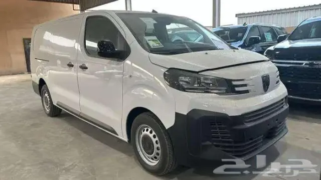 بيجو · اكسبيرت 2025 للبيع في الرياض — ممشى 17 كم