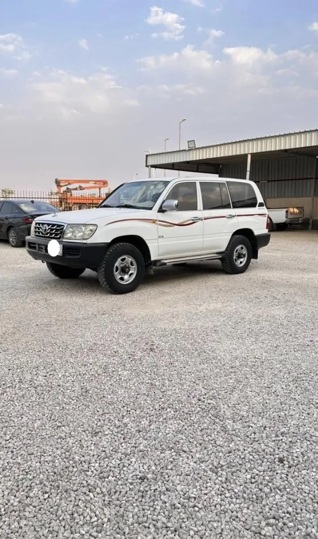 تويوتا لاندكروزر 2007 للبيع في الرياض — ممشى 95,000 كم
