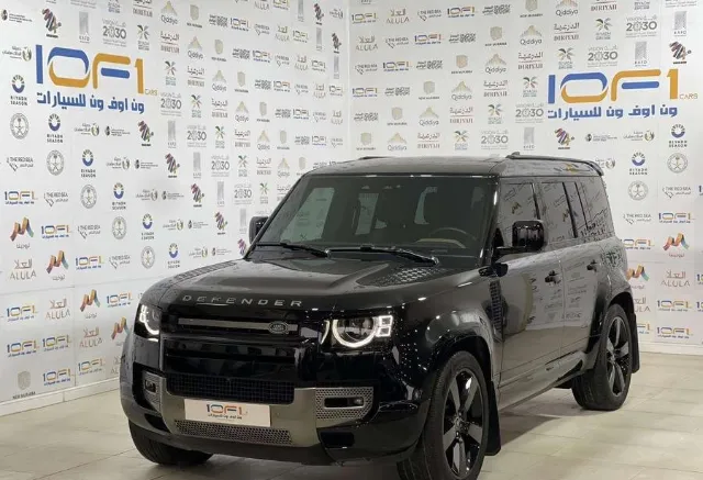 لاند روفر ديفندر 2025 للبيع في الرياض — ممشى 17,000 كم