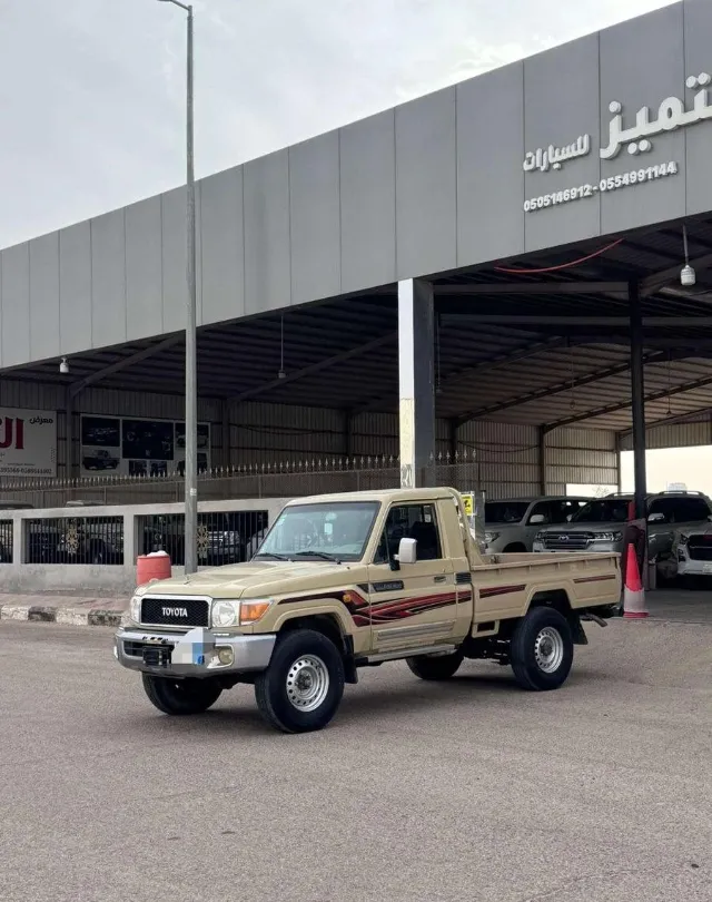 تويوتا لاندكروزر 70 2010 للبيع في الرس — ممشى 502,000 كم