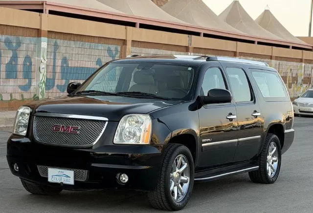 جمس · يوكن 2012 للبيع في الرياض — ممشى 210,000 كم