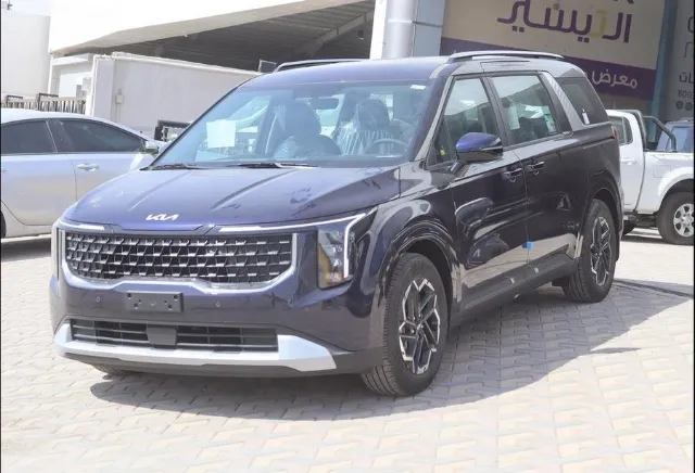 كيا · كرنفال STANDARD 2026 للبيع في الرياض — ممشى 3 كم