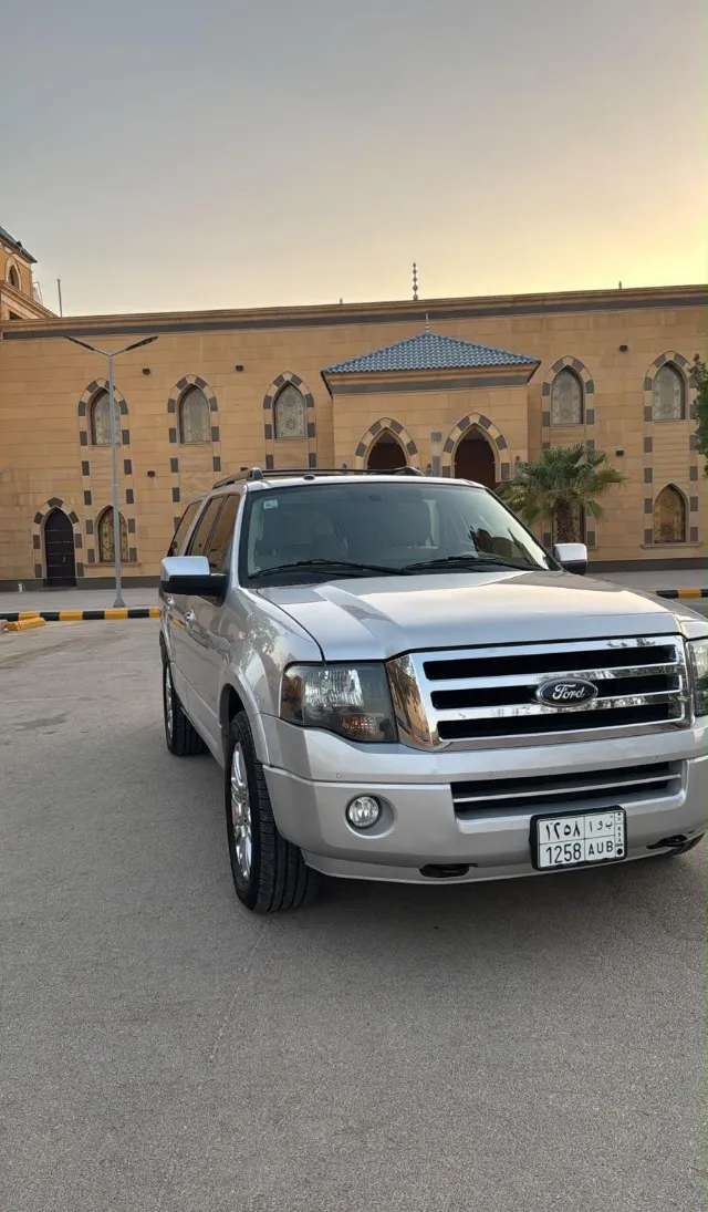 فورد · اكسبديشن 2012 للتنازل في الرياض