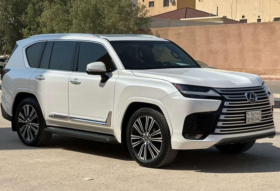 لكزس LX 600 BB موديل 2024 عداد 41 الف
