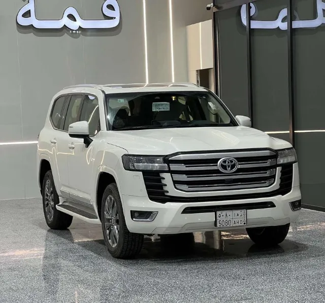 تويوتا لاندكروزر 2023 للبيع في الرياض