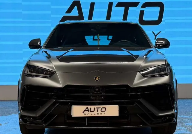 لامبورجيني اوروس 2023 للبيع في الرياض