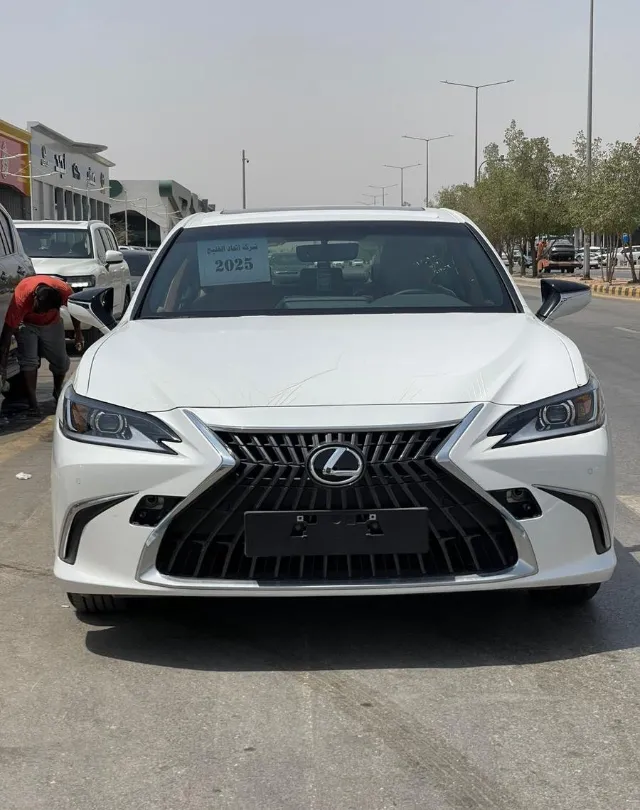 لكزس · اي اس 350 STANDARD 2025 للبيع في الرياض — ممشى 0 كم