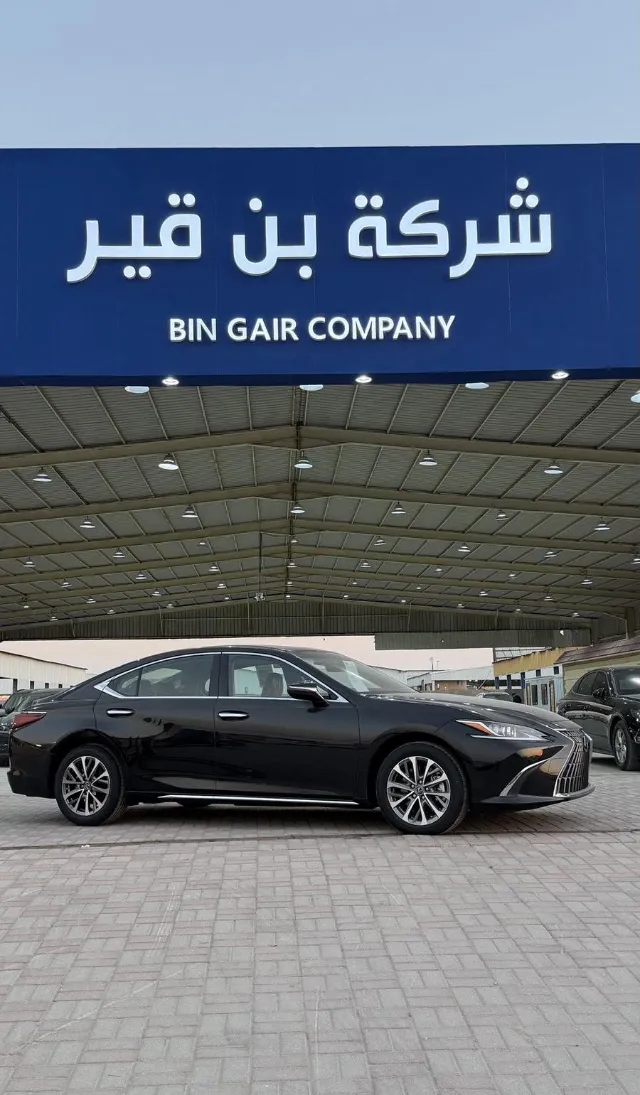 لكزس · اي اس 350 STANDARD 2025 للبيع في الدمام — ممشى 0 كم