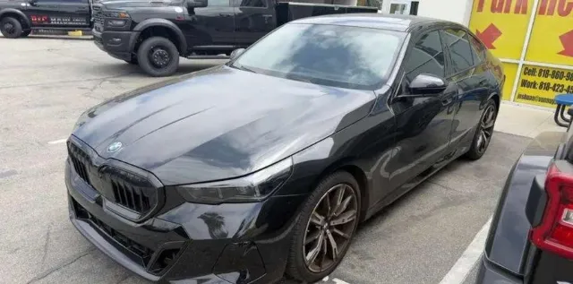 بي ام دبليو · الفئة الخامسة 2025 للبيع في جدة — ممشى 26,000 ميل