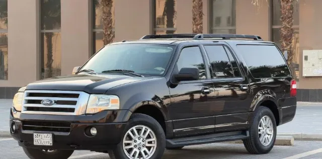 فورد · اكسبديشن 2013 للبيع في الرياض — ممشى 300,000 كم
