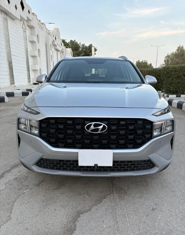 هيونداي سنتافي 2023 للبيع في الرياض — ممشى 104,000 كم