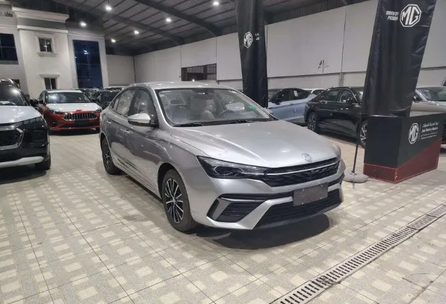 ام جي 5 STANDARD 2025 للبيع في جدة
